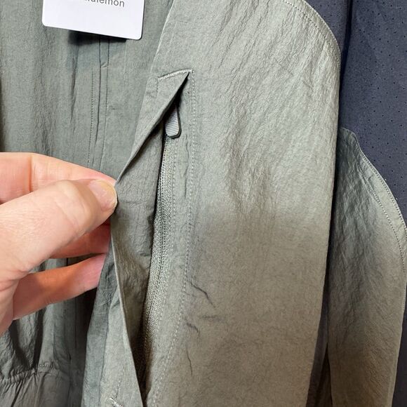 Lululemon Color Block Nylon Collared Jacket Retro Army Green/Black Size M NWT - Picture 6 of 10